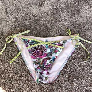 Small VS floral bikini bottom